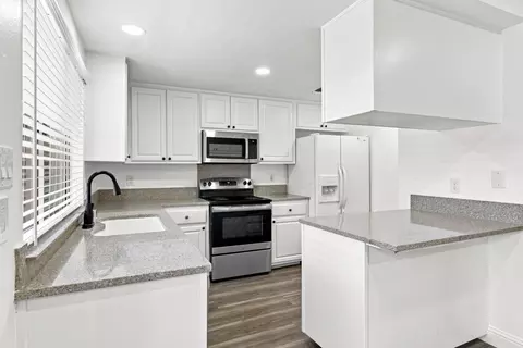Kitchen - 5127 Gibbons Dr, Carmichael, CA 95608 photo 2 of 6