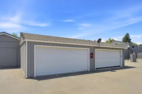 Exterior - 475 Peerless Way #6, Tracy, CA 95376 photo 2 of 6