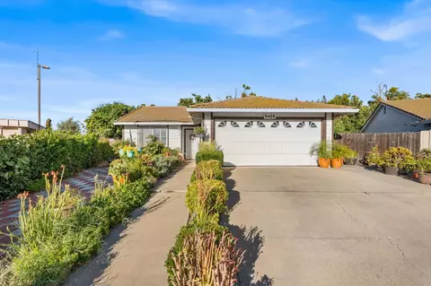 8428 New York Dr, Stockton, CA 95210