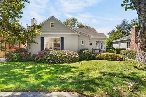 2774 Harkness St, Sacramento, CA 95818
