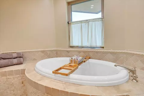 Bath - 40 Sanguinetti Ct, Copperopolis, CA 95228 photo 7 of 14