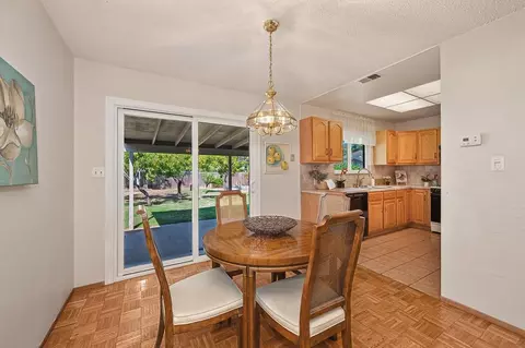 Dining - 3115 Garfield Ave, Carmichael, CA 95608 photo 2 of 5
