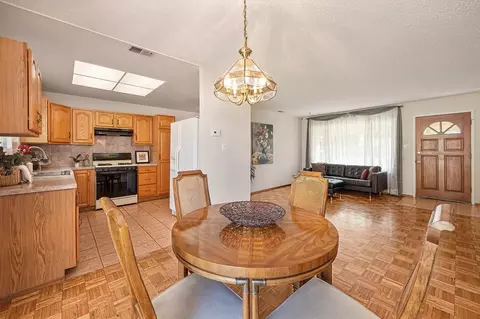 Dining - 3115 Garfield Ave, Carmichael, CA 95608 photo 3 of 5