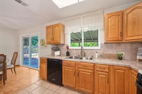 Kitchen - 3115 Garfield Ave, Carmichael, CA 95608 photo 3 of 3