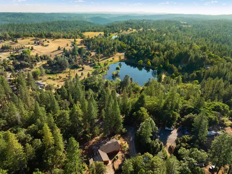 View/Area - 6561 Highgrade Ct, Placerville, CA 95667 photo 10 of 21