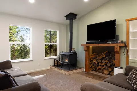 Living - 6561 Highgrade Ct, Placerville, CA 95667 photo 2 of 3