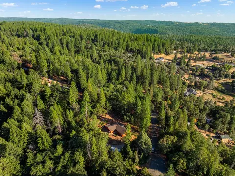 View/Area - 6561 Highgrade Ct, Placerville, CA 95667 photo 17 of 21