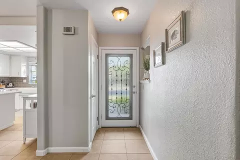 Entry Way - 2140 Claymont Dr, Modesto, CA 95350 photo 1 of 3