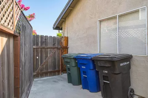 Exterior - 2140 Claymont Dr, Modesto, CA 95350 photo 13 of 14