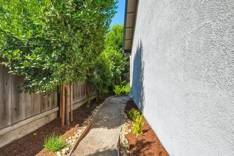 Exterior - 2140 Claymont Dr, Modesto, CA 95350 photo 10 of 14