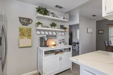 Kitchen - 2140 Claymont Dr, Modesto, CA 95350 photo 4 of 4