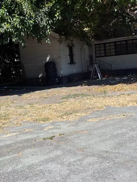 Exterior - 2100 W Main, Turlock, CA 95380 photo 13 of 15