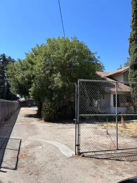 Exterior - 2100 W Main, Turlock, CA 95380 photo 2 of 15