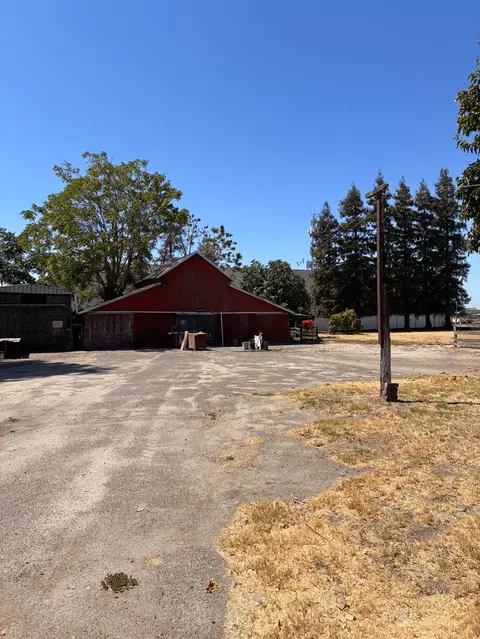 Exterior - 2100 W Main, Turlock, CA 95380 photo 6 of 15