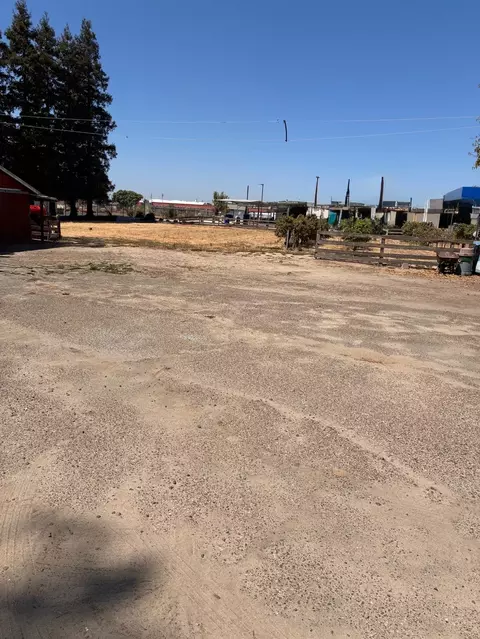 Exterior - 2100 W Main, Turlock, CA 95380 photo 15 of 15