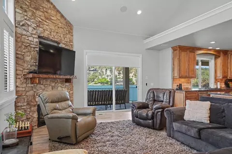 Living - 815 Sandy Bar Dr, Copperopolis, CA 95228 photo 2 of 6