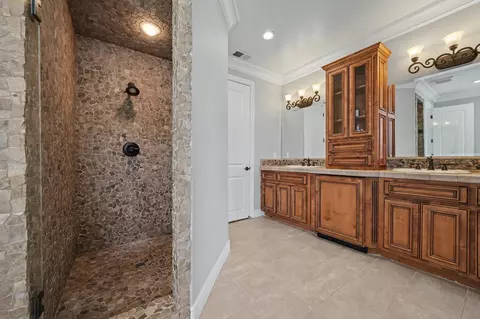 Bath - 815 Sandy Bar Dr, Copperopolis, CA 95228 photo 3 of 7