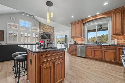 Kitchen - 815 Sandy Bar Dr, Copperopolis, CA 95228 photo 5 of 9