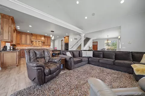 Living - 815 Sandy Bar Dr, Copperopolis, CA 95228 photo 5 of 6