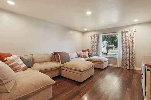 Living - 401 Rainier Dr, Lodi, CA 95242 photo 2 of 2
