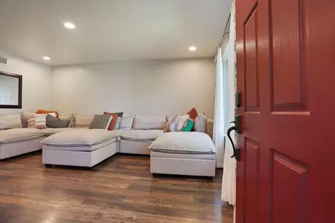 Entry Way - 401 Rainier Dr, Lodi, CA 95242 photo 1 of 2