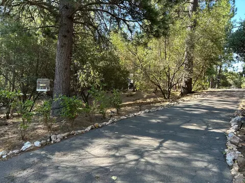 Exterior - 5883 Black Quartz Rd, Murphys, CA 95247 photo 3 of 6