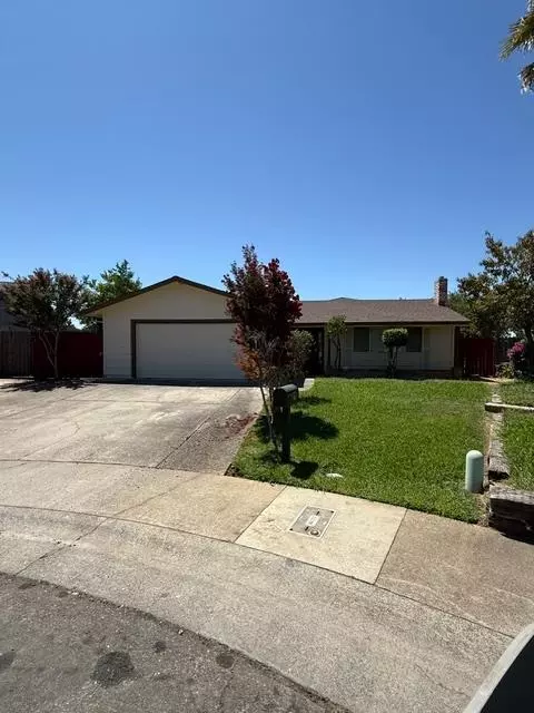 10 Bluestone Ct, Sacramento, CA 95824