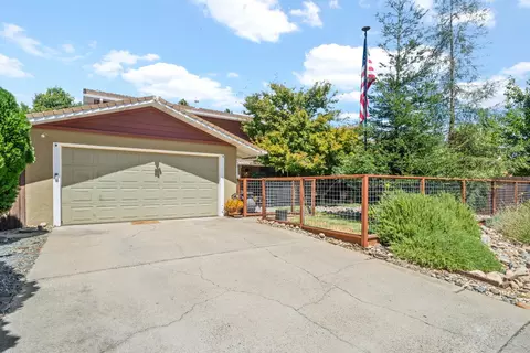 2544 Clearlake Way, Sacramento, CA 95826