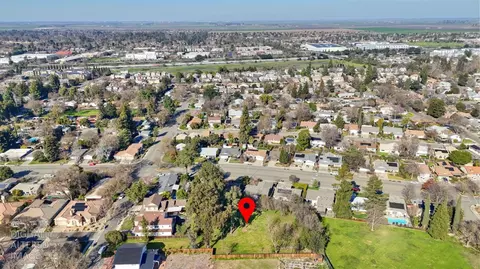 1136 Los Robles St, Davis, CA 95618 photo 10