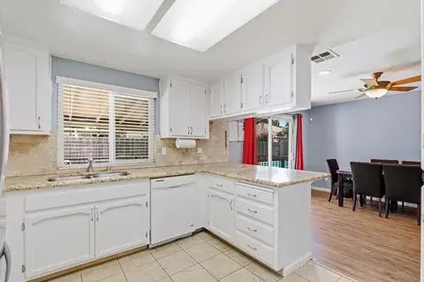 Kitchen - 812 Sylvan Meadows Dr, Modesto, CA 95356 photo 2 of 2
