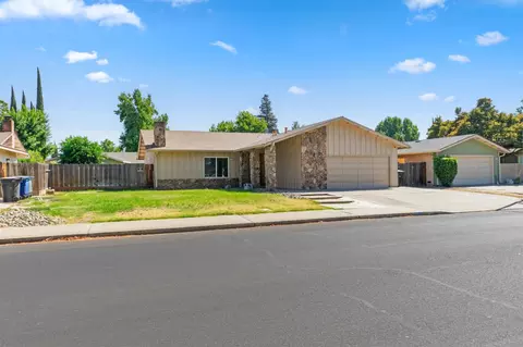 Exterior - 812 Sylvan Meadows Dr, Modesto, CA 95356 photo 2 of 6