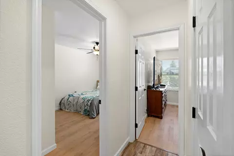 Entry Way - 6163 Mohican Dr, Manteca, CA 95336 photo 5 of 6
