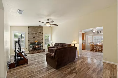Living - 6163 Mohican Dr, Manteca, CA 95336 photo 4 of 4