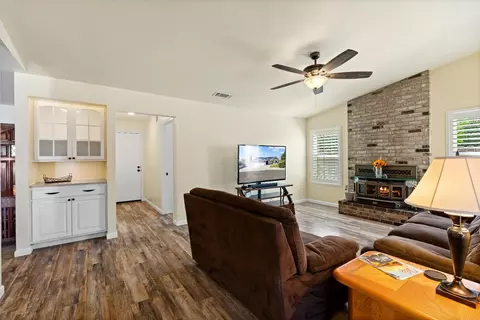 Other - 6163 Mohican Dr, Manteca, CA 95336 photo 3 of 9