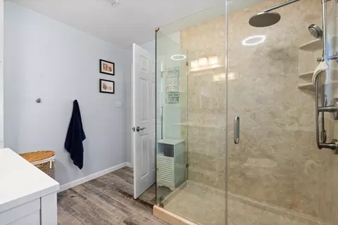 Bath - 6163 Mohican Dr, Manteca, CA 95336 photo 5 of 5