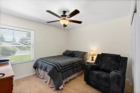 Bedroom - 6163 Mohican Dr, Manteca, CA 95336 photo 2 of 5