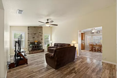 Living - 6163 Mohican Dr, Manteca, CA 95336 photo 3 of 4