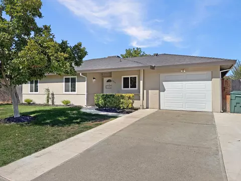 7013 Thomas Dr, North Highlands, CA 95660