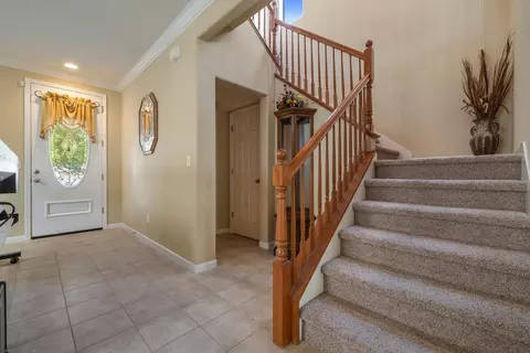 Entry Way - 4008 Enclave Dr, Turlock, CA 95382 photo 4 of 12