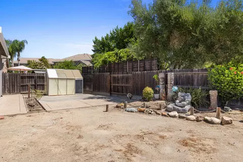 Exterior - 4008 Enclave Dr, Turlock, CA 95382 photo 5 of 5