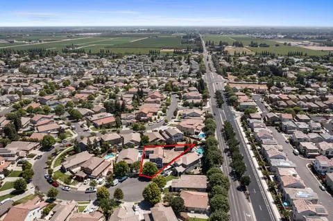 View/Area - 4008 Enclave Dr, Turlock, CA 95382 photo 8 of 10