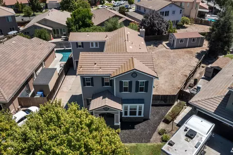 View/Area - 4008 Enclave Dr, Turlock, CA 95382 photo 2 of 10