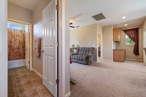 Entry Way - 4008 Enclave Dr, Turlock, CA 95382 photo 8 of 12