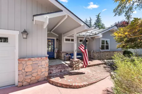 17993 Jayhawk Dr, Penn Valley, CA 95946
