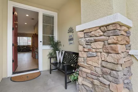 Entry Way - 101 Cherub Way, Tracy, CA 95377 photo 1 of 4
