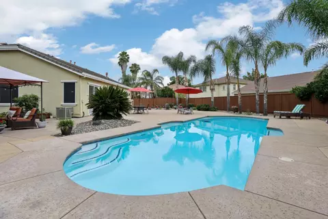 Exterior - 101 Cherub Way, Tracy, CA 95377 photo 8 of 13
