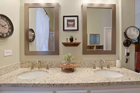 Bath - 101 Cherub Way, Tracy, CA 95377 photo 5 of 7