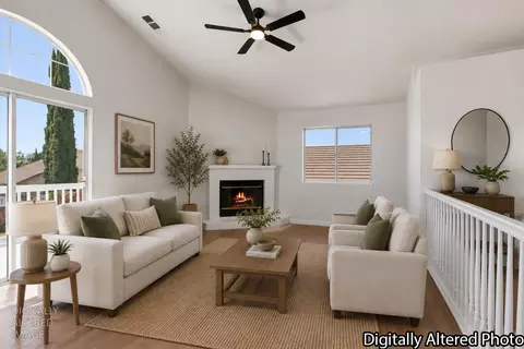 Living - 728 Park Hurst Way, Modesto, CA 95358 photo 1 of 4
