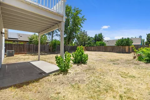 Exterior - 728 Park Hurst Way, Modesto, CA 95358 photo 3 of 7