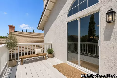 Exterior - 728 Park Hurst Way, Modesto, CA 95358 photo 2 of 7